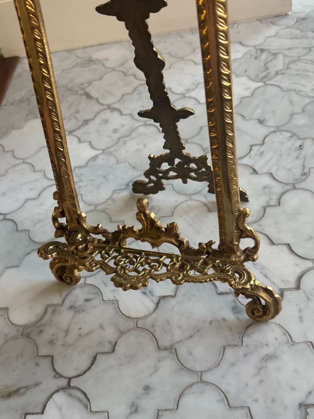 Vintage Ornate Gold Decorative Easel Stand 20.5x8.5 inch (Solid Brass) - Picture 2 of 9